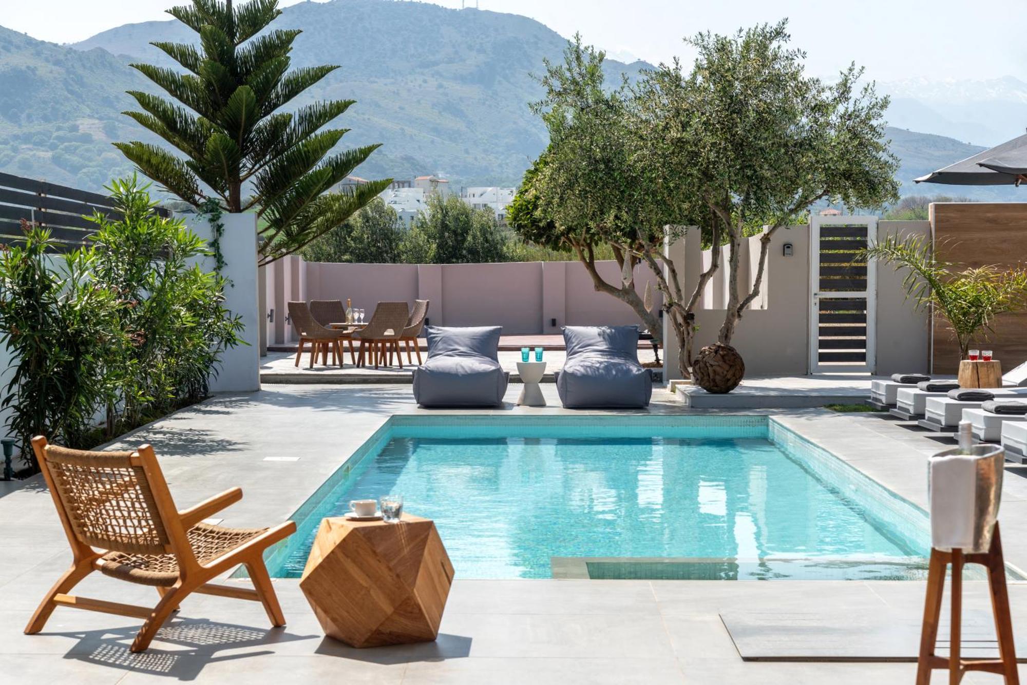 Hypnosis Beachside Villa With Private Heated Pool Georgioupoli Esterno foto