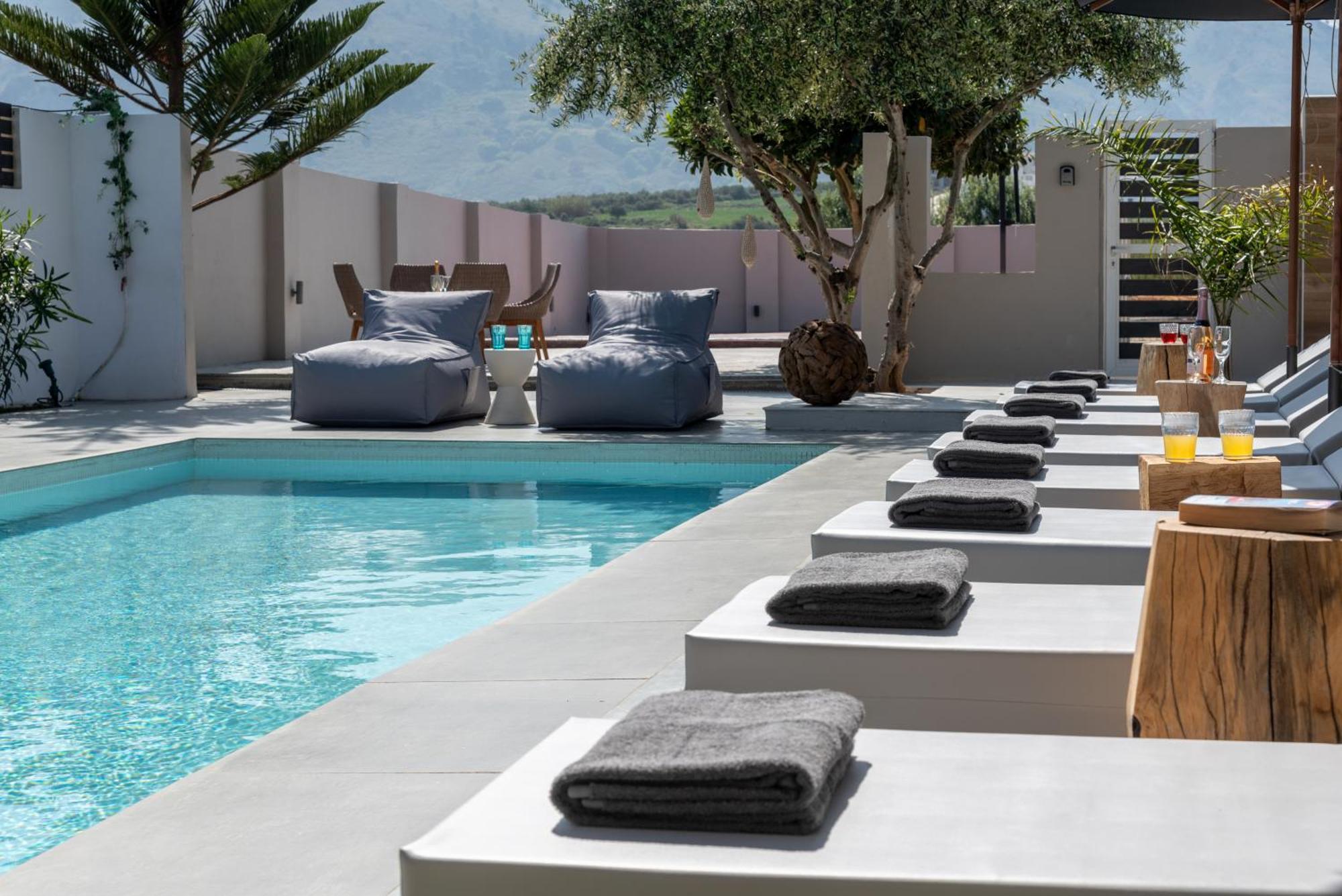Hypnosis Beachside Villa With Private Heated Pool Georgioupoli Esterno foto
